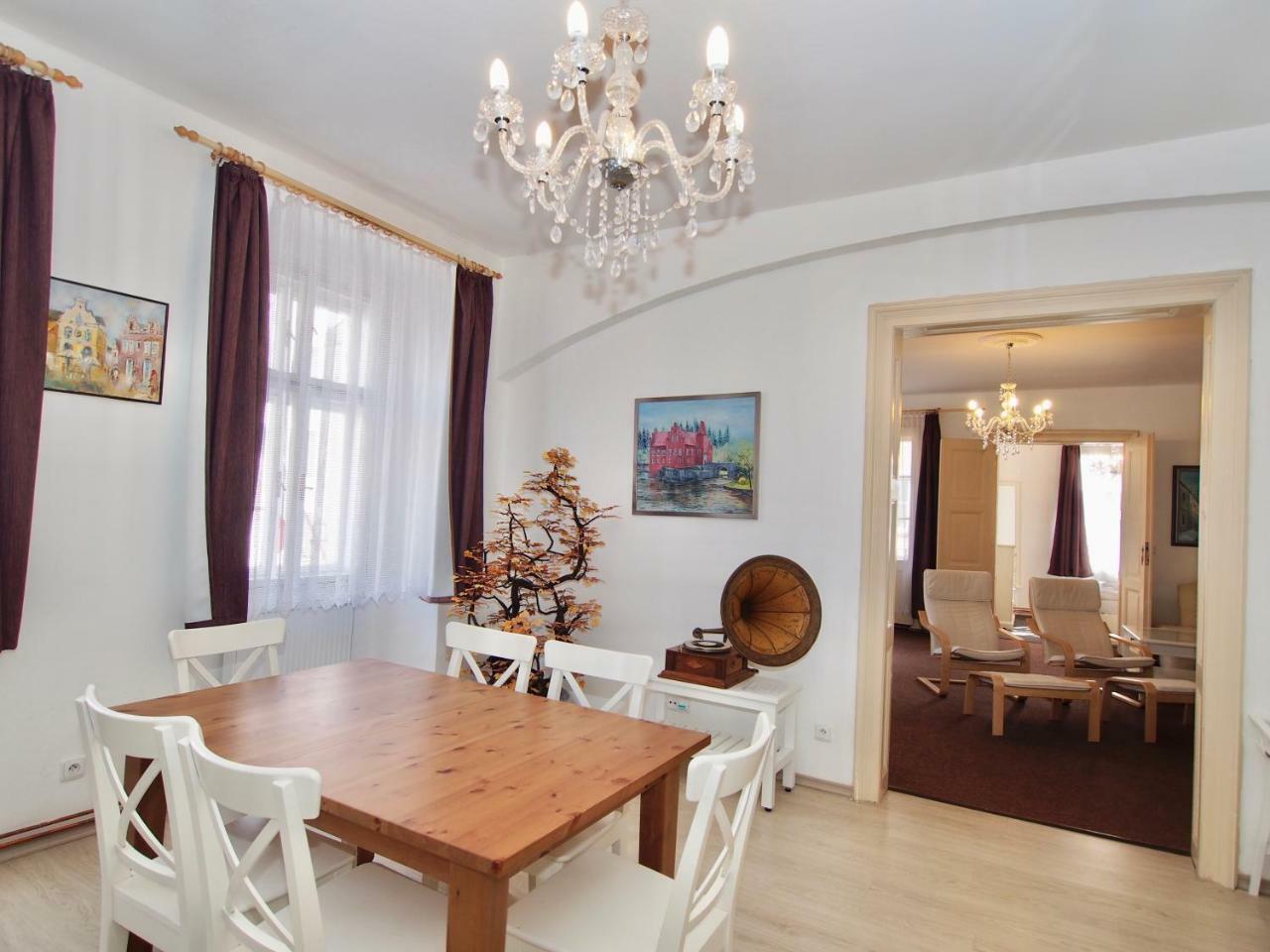 Apartmany Tabor Bagian luar foto